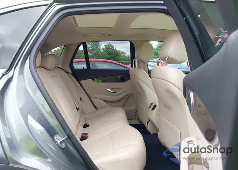 2020 Mercedes-Benz Glc 300 4Matic z USA, uszkodzony, nr VIN W1N0G8EB2LF815668